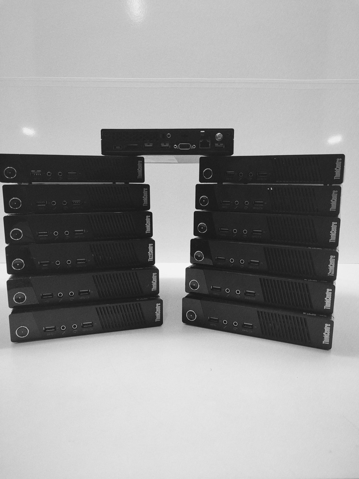 2.EL MİNİ PC LENOVO THINKCENTRE M93 İ5 4.NESİL 8GB RAM 320GB HDD DP VGA