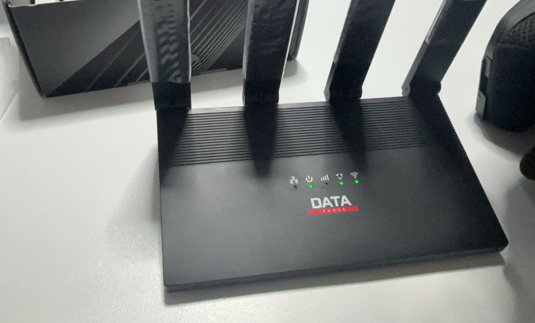 MODEM 4 PORT DATAFORGE CPE WR800-E 4G-5G SİM KARTLI (TÜM OPERATÖR UYUMLU)