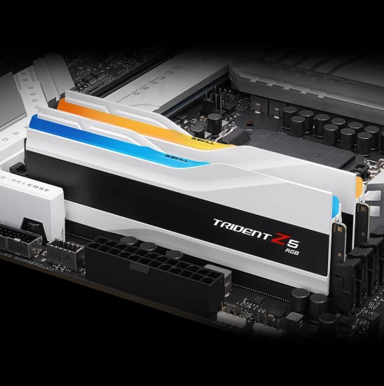 RAM PC 32GB GSKILL TRİDENT Z5 RGB BEYAZ DDR5-6000MHZ CL36 32GB (2X16GB) DUAL 1.35V